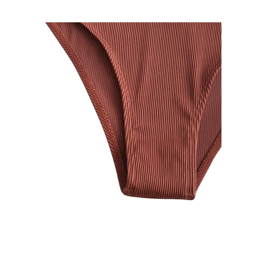 Cherry red Ribbed bikini - Picture 4 of 5